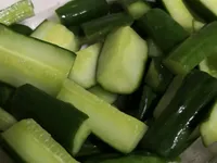 小黃瓜不辣