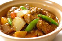 咖哩馬鈴薯燉牛腩飯