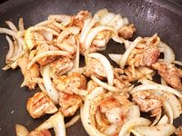 孜然洋蔥雞腿肉（簡單明瞭）