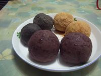 三色甜飯糰