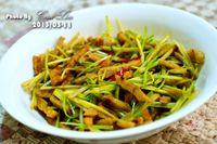 【可拉的鏡頭】三絲丸炒芹菜