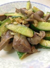 [十分鐘剩菜料理]小黃瓜炒鵝胗