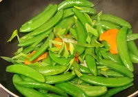 蒜苗炒甜豆