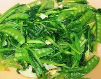 菠菜炒荷蘭豆
