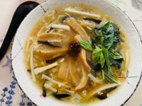 沙茶魷魚羹/台灣小吃