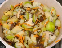 昆布鹽風味絲瓜炒香菇