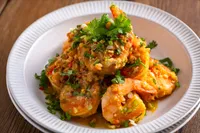 金沙蝦球｜鹹香涮嘴下飯菜 吃過的都喜歡