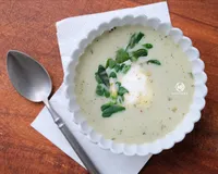 馬齒莧濃湯佐威士忌優格