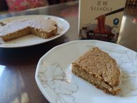 鹹香胡麻燕麥蛋糕