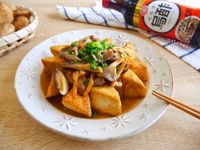 滑菇豚肉燴香酥豆腐
