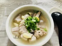 蒜香芋頭豬肋湯