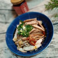 滷豆乾佐辣椒醬