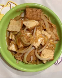 黃金豆腐炒洋蔥