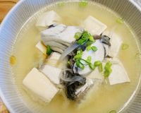 新手食譜-味增海鱸魚湯