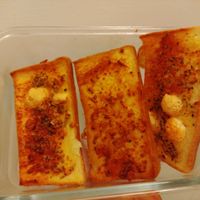 懶人蒜香奶油吐司