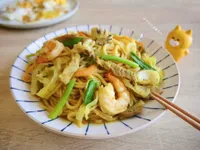 咖哩沙茶海鮮炒麵