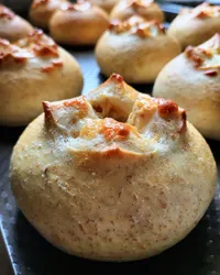 鮪魚乳酪全麥麵包