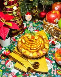 蘋果花旋光聖誕塔