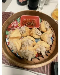 油豆腐包薑絲大腸