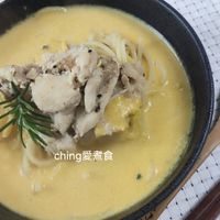 義式雞肉南瓜奶油濃湯麵