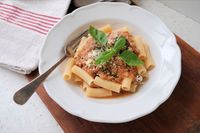 特濃蕃茄起司肉醬義大利麵