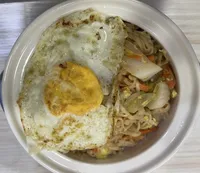 蔬菜蛋香炒泡麵