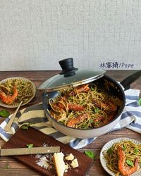 快速上桌｜大蝦青醬義大利麵