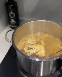 蒜頭雞湯