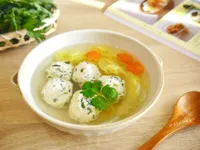 山茼蒿益活雞肉豆腐丸子湯