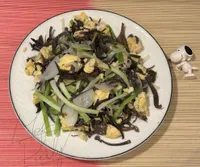 零廚藝系列：木耳洋蔥炒蛋