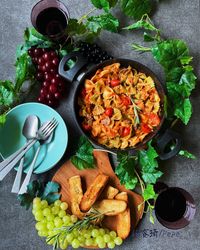 一鍋到底｜蘑菇番茄蝴蝶麵