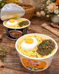 【泡麵蛋糕】鮮奶油麵條、荷包蛋、肉片擠法