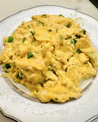 家常滑嫩蔥炒蛋