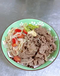 蒜香牛肉義大利麵