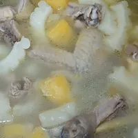 鳳梨苦瓜雞湯