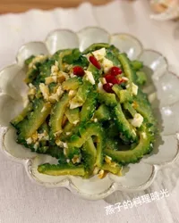 家常料理｜金沙山苦瓜：零失敗的甘甜滋味