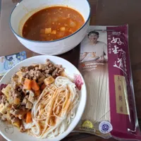 番茄肉醬拌麵