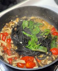 蒜炒番茄菇菇麵