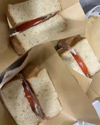 火腿起司番茄吐司