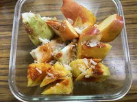 自製鹽漬紅椒檸檬堅果水果盤 🍍🍎