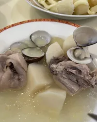 雞腿竹筍蛤蠣湯