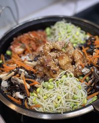 韓式石鍋拌飯（清冰箱料理之一）