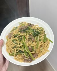沙茶羊肉炒麵