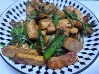 蒜苗炒豆乾