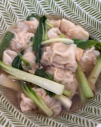 餛飩湯麵