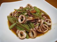 【粉豬兒】沙茶芹菜透抽