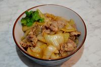 洋蔥豬肉丼