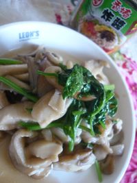 香椿雙菇好味道─牛頭牌端午好香拌