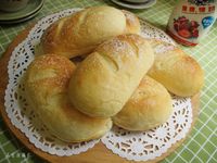 可口煉奶起司小餐包。鷹牌煉奶