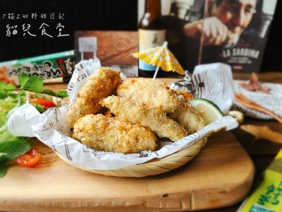 等待回潮期間可先以200度預熱烤箱約10分鐘，放入雞柳條以200度烤溫烘烤約15分鐘即可。